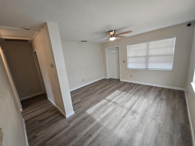 Foto del edificio - 1610 3rd St NW
