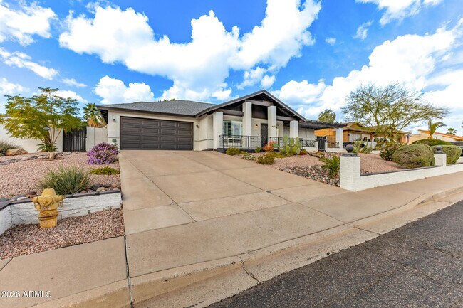 Building Photo - 15014 N 20th St