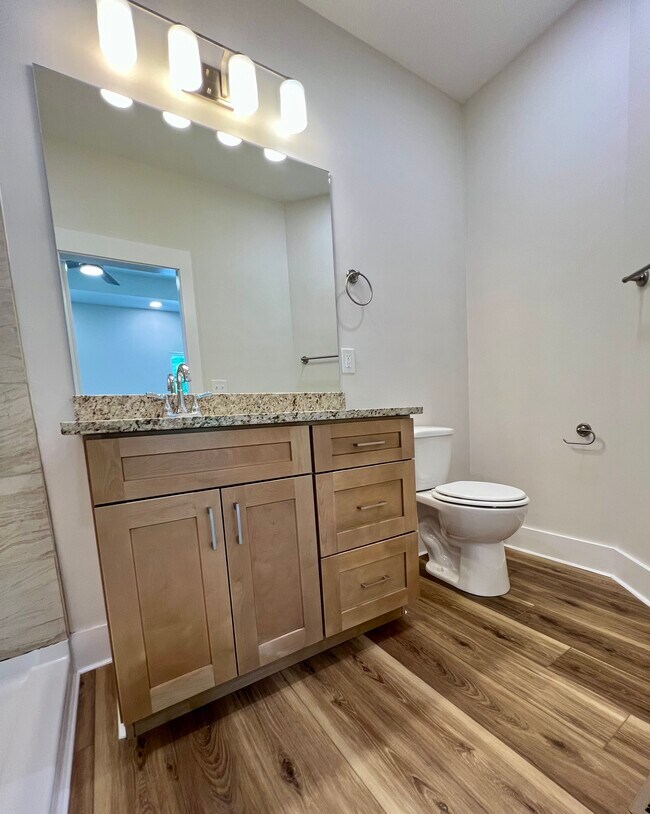 Foto del edificio - 3912 Meadow Ln