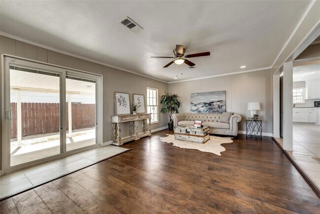 Foto del edificio - 921 Randlett St