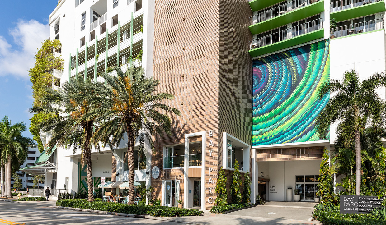 Vida de primera calidad ubicada en el corazón de Miami - Bay Parc Apartment Homes