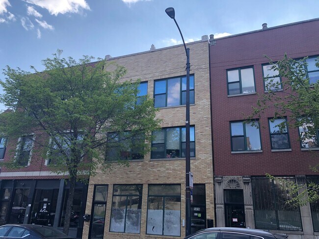 Foto del edificio - 1416 N Western Ave
