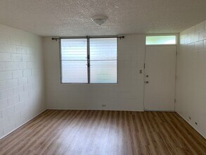 Building Photo - 1653 Pensacola St