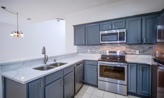 Building Photo - 10033 Moorshire Cir