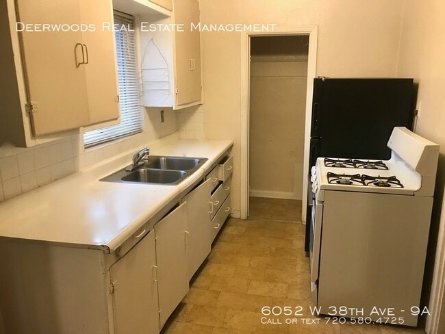 Building Photo - 6052 W 38th Ave