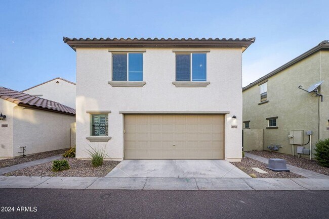 Building Photo - STUNNING 5 BEDROOM WITH LOFT & BONUS ROOM ...