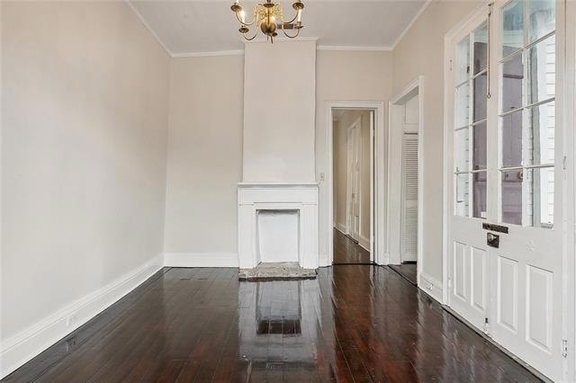 Foto del edificio - 2021 Burgundy St