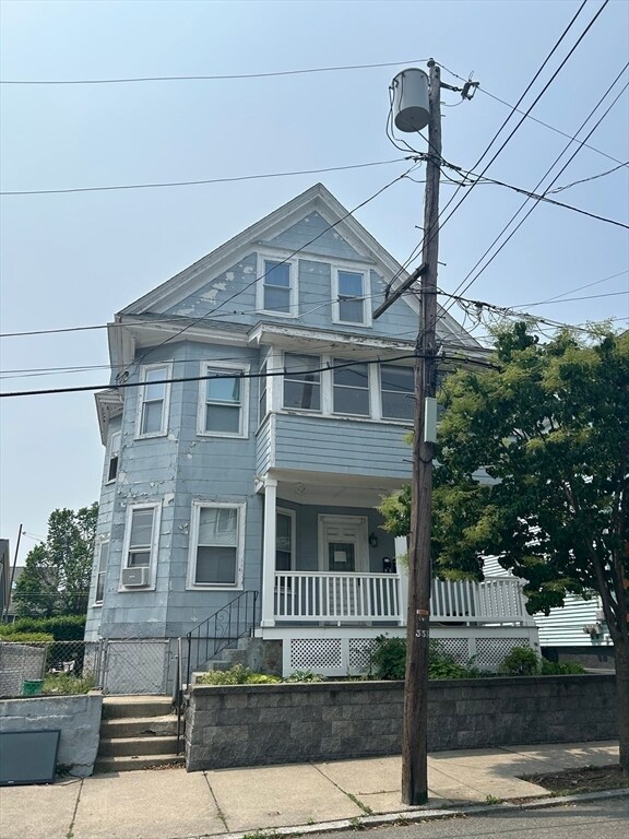 Primary Photo - 35 Joseph St