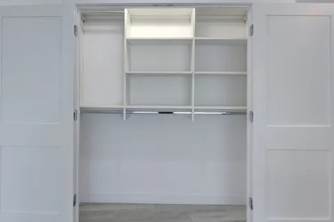 Foto del edificio - 8110 Lincoln Ave