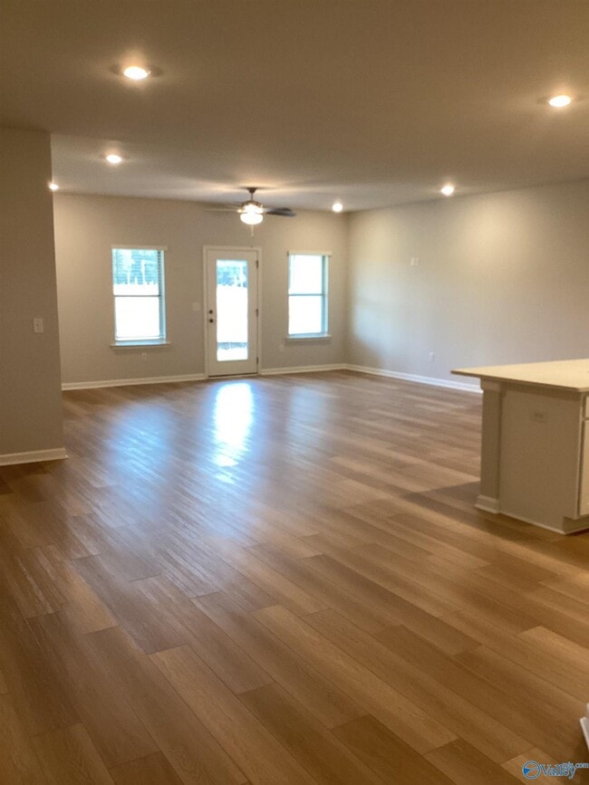 Foto del edificio - 229 Paca Ln