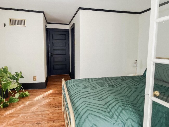 Foto del edificio - 295 S 8th St