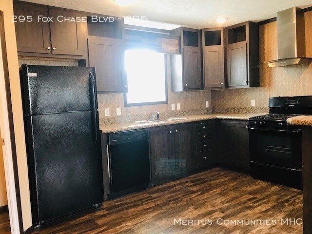 Building Photo - RENT WITH STYLE AND AT A GREAT PRICE