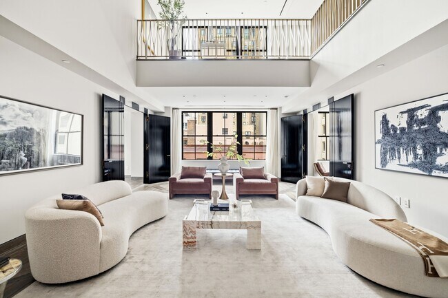 Foto del edificio - 111 W 57th St