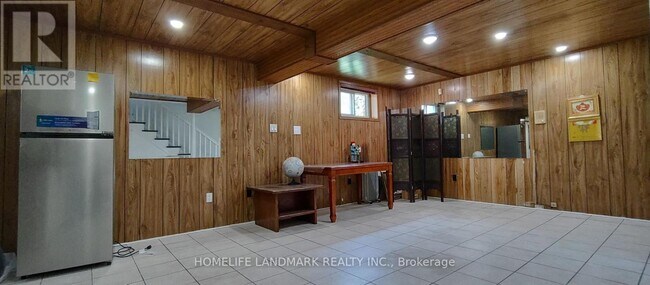 Building Photo - 100 Kingslake Rd