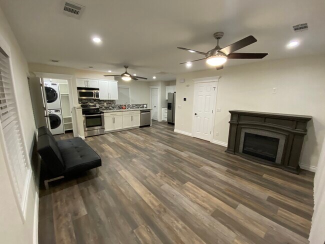 Building Photo - 10684 Belle Creek Blvd