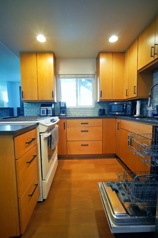 Building Photo - 3922 Albatross St