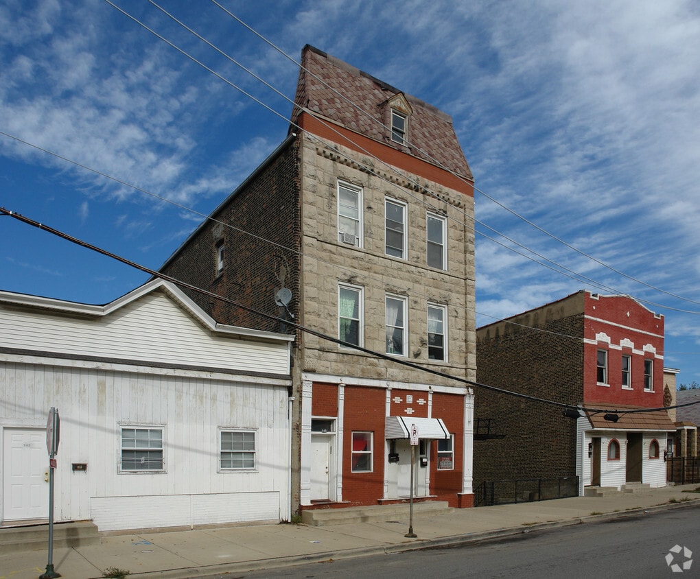 Building Photo - 936-940 W 29th St