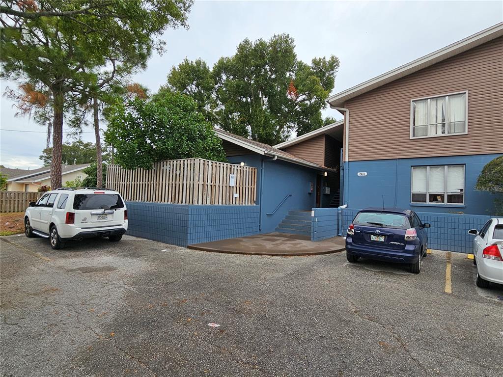 7611 Paula Dr Unit 1, Town 'n' Country, FL 33615 Room for Rent in