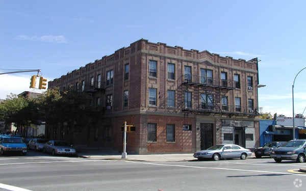 Primary Photo - 263 S 4th St