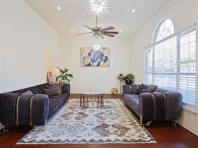 Building Photo - 501 Halifax Ln