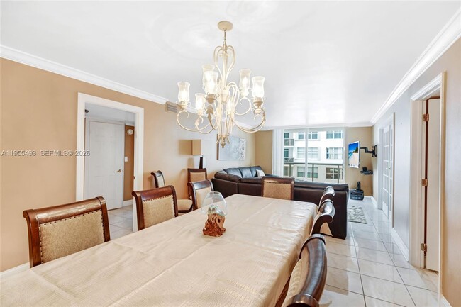 Foto del edificio - 6039 Collins Ave