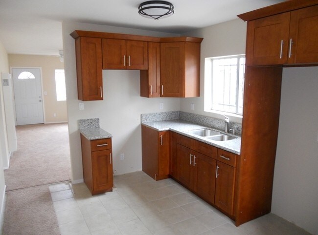 Foto del edificio - 1834 E 114th St