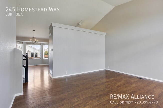 Foto del edificio - 245 Homestead Way