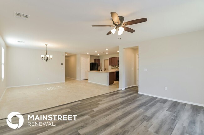 Foto del edificio - 8586 W Magpie Pl