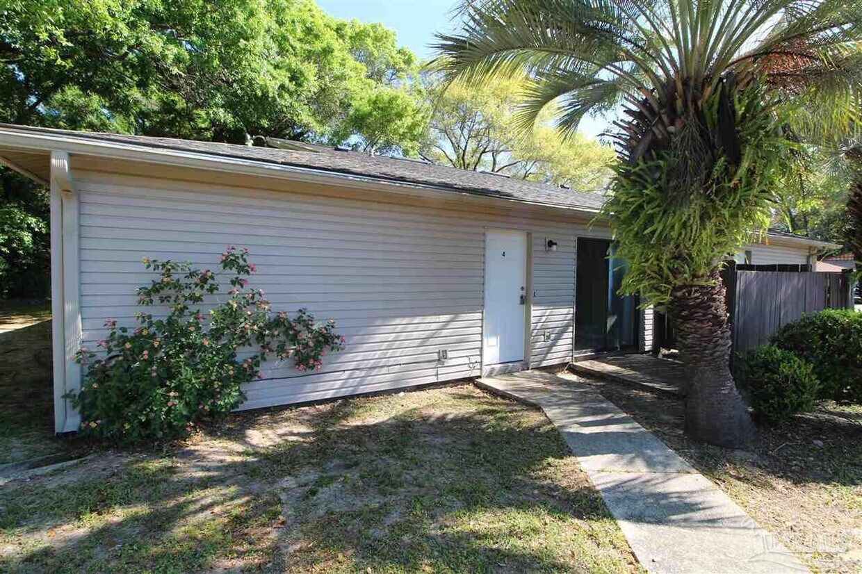 Primary Photo - 6801 Tiki Ln