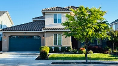 Building Photo - 486 Glenbrook Dr