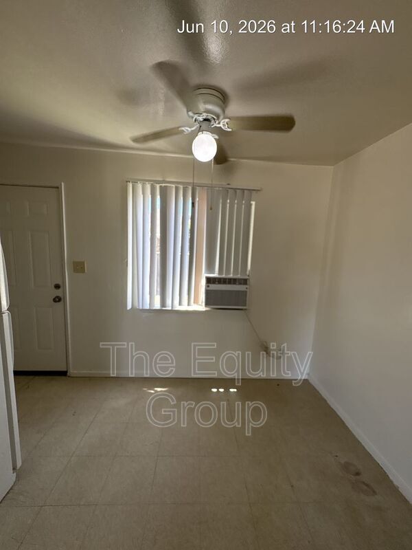 Foto del edificio - 331 E Elm St