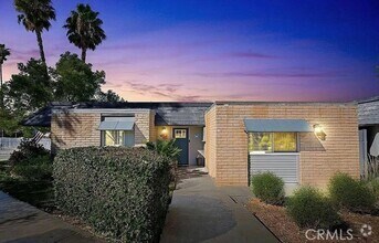 Building Photo - 22400 Canyon Club Dr