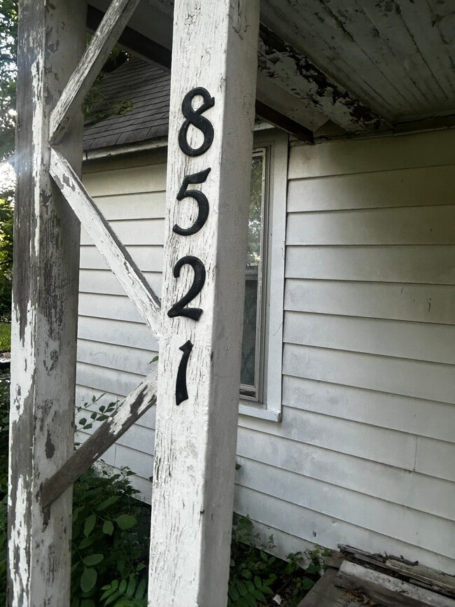Building Photo - 8521 Clifton Ave