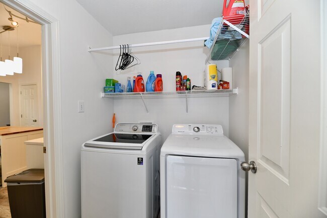 Building Photo - 8022 Arvada Pl
