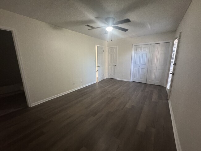 Building Photo - 122 Timbers Dr