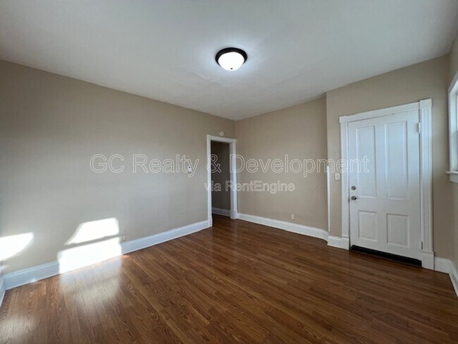 Foto del edificio - 411 Wellington Ave