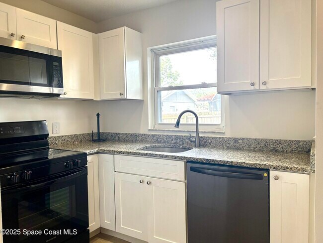 Foto del edificio - 110 Summer Pl