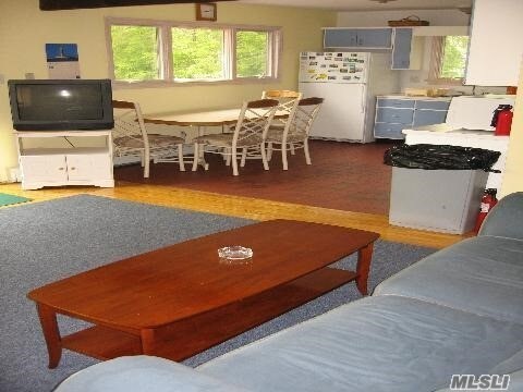 Building Photo - 26 N Quarter Rd