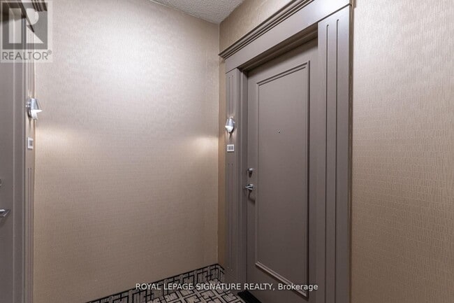 Building Photo - 225-1225 Webb Dr