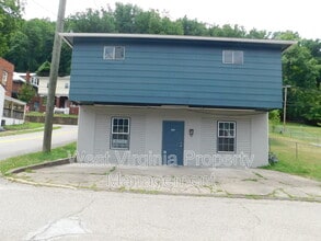Building Photo - 701 1st Ave