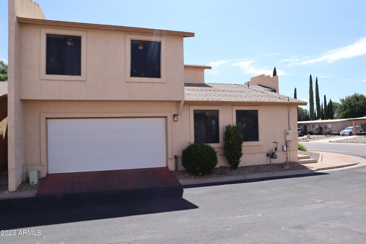 1273 Leon Way, Sierra Vista, AZ 85635 Townhome Rentals in Sierra