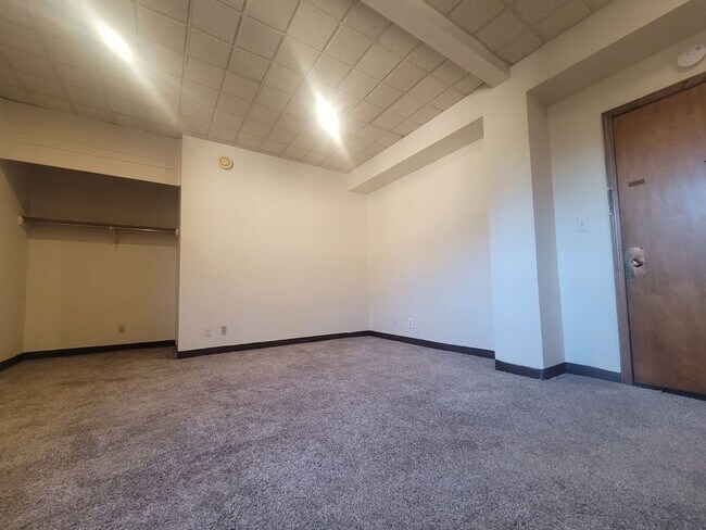 Foto del interior - 1233 Marshall / 1222-36 Cass