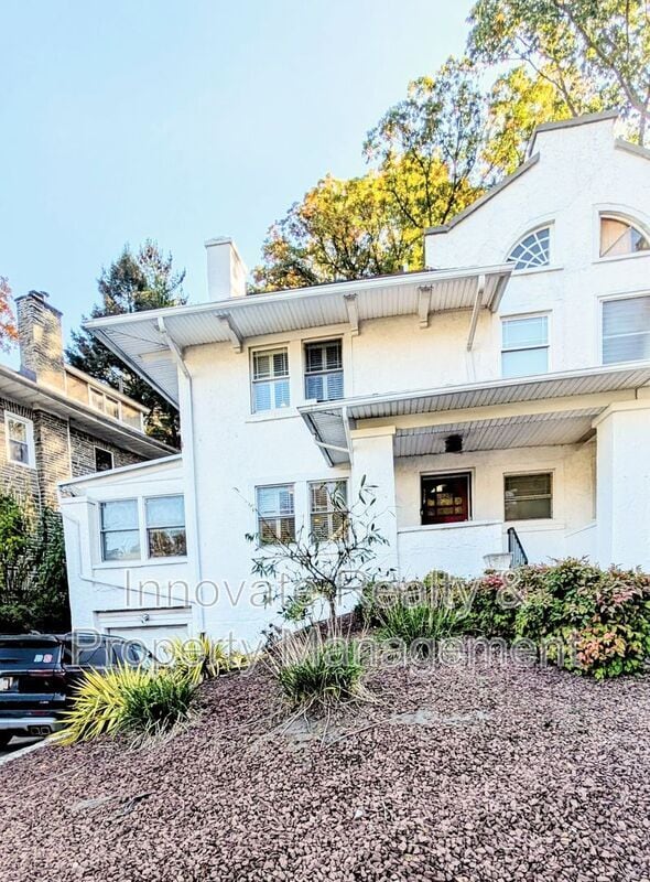 Foto del edificio - 6519 Lincoln Dr