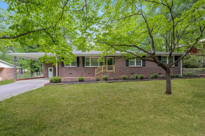 Primary Photo - 3 bedroom Ranch in Easley, SC!