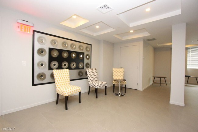 Foto del edificio - 482 Franklin Ave