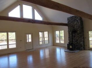 Building Photo - 7 Trance Ct