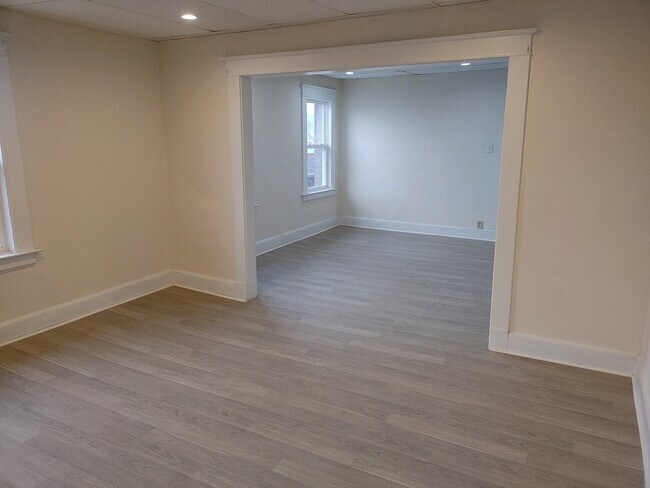 Dining room - 1 Davis St