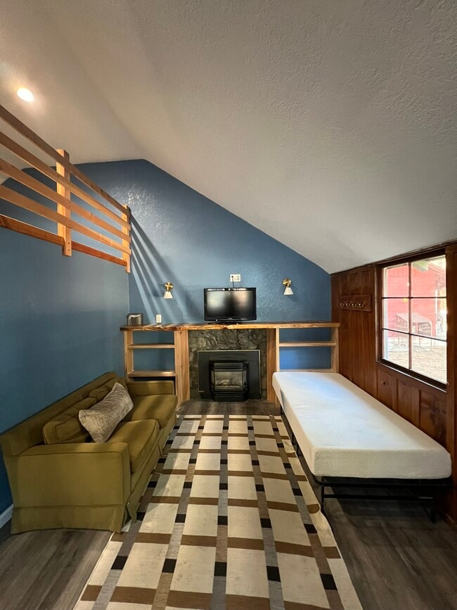 Foto del edificio - 1081 Craig Ave