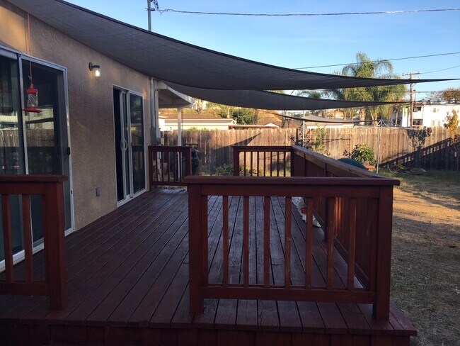 Deck. - 5019 Date St