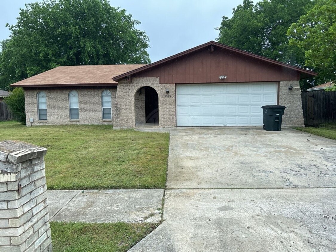 Primary Photo - 1903 Godman Street, Killeen